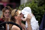 Amsterdam 29 juli 2004
Danielle Overgaag met dochter Fiene
Peter Smulders bv