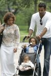 Amsterdam 21 juli 2004
Edwin Jonker met zijn ex Nurlaila en hun 2 kinderen
Peter Smulders bv