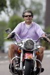 Arnhem 3 juli 2004
Emile Ratelband op Harley Davidson moter
Peter Smulders bv