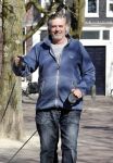 Amsterdam 2 april 2013
Hans v d Togt aan het wandelen met zijn hond en twee andere honden.
Peter Smulders bv