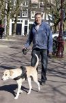 Amsterdam 2 april 2013
Hans v d Togt aan het wandelen met zijn hond en twee andere honden.
Peter Smulders bv