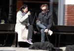 Amsterdam 18 april 2013
Isa Hoes met een kennis/vriend op terras en wandelen met honden.
Peter Smulders bv