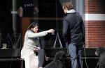 Amsterdam 18 april 2013
Isa Hoes met een kennis/vriend op terras en wandelen met honden.
Peter Smulders bv