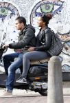 Amsterdam 15 april 2013
Joelle Gullit met vriendje op terras bij joffers en op vespa scooter.
Peter Smulders bv