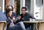 Amsterdam 15 april 2013
Joelle Gullit met vriendje op terras bij joffers en op vespa scooter.
Peter Smulders bv