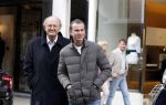 Amsterdam 13 april 2013
Joop van de Ende aan het winkelen op de pc hooftstraat met zijn zoon Vincent.
Peter Smulders bv