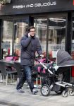 Amsterdam 28 maart 2013
Kai lerby en Jacob Krabbe op terras met hun kinderwagens.
Peter Smulders bv