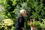 Tavernelle 9 juli 2004
Fotomoment op vakantie bij Prins Willem Alexander Maxima en prinses Amalia. Koningin Beatrix  
Peter Smulders bv