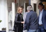 Amsterdam 17 april 2013
Lieke v Lexmond en Mark v Eeuwen groeten elkaar op terras bij Joffers. Mark zat er met een vriend en Lieke kwam daar met haar manager Frank Wisse.
Peter Smulders bv