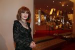 Amsterdam 2 april 2013
Liesbeth List krijgt uit handen van Mies Bouwman de radio Nostalgia ouvre award in het nieuwe de la mar theater.
Peter Smulders bv