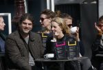 Amsterdam 7 april 2013
Liza Sips op een terras met haar nieuwe vriend Ralph Manheim.
Peter Smulders bv