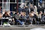 Amsterdam 7 april 2013
Liza Sips op een terras met haar nieuwe vriend Ralph Manheim.
Peter Smulders bv