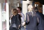 Amsterdam 17 april 2013
Lieke v Lexmond en Mark v Eeuwen groeten elkaar op terras bij Joffers. Mark zat er met een vriend en Lieke kwam daar met haar manager Frank Wisse.
Peter Smulders bv