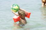 Juan les Pins 23 juli 2004
Estelle Gullit met Joel en Maxim op vakantie
Peter Smulders bv