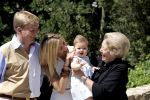 Tavernelle 9 juli 2004
Fotomoment op vakantie bij Prins Willem Alexander Maxima en prinses Amalia.  
Peter Smulders bv