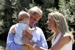 Tavernelle 9 juli 2004
Fotomoment op vakantie bij Prins Willem Alexander Maxima en prinses Amalia met hond mac 
Peter Smulders bv