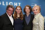 Amsterdam 8 april 2013
Premiere daglicht in Tuschinski. Monique v d Ven met man Edwin de Vries en zoon met schoondochter
Peter Smulders bv