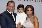 Amsterdam 18 maart 2013
Premiere Valentino in Tuschinski met in de hoofdrollen Najib Amhali Elise Schaap Johnny de Mol en Yolanthe Sneijder Cabau. Najib met zijn vrouw Niama en zoontje
Peter Smulders bv