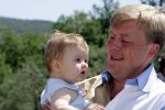 Tavernelle 9 juli 2004
Fotomoment op vakantie bij Prins Willem Alexander Maxima en prinses Amalia met hond mac 
Peter Smulders bv