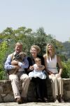 Tavernelle 9 juli 2004
Fotomoment op vakantie bij Prins Willem Alexander Maxima en prinses Amalia met hond mac 
Peter Smulders bv