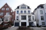 Hamburg 9 april 2013
Rafael v d Vaart en Sabia Boulahrouz bij zijn en haar huis.
Peter Smulders bv