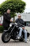 Westervoort 2 juli 2004
Rob de Nijs op Harley Davidson
Peter Smulders bv