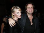 Amsterdam 8 april 2013
Presentatie ring wasteland ontworpen door Stacey Rookhuizen in club NL. Stacey met haar vriend
Peter Smulders bv
