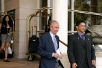 Amsterdam 30 juli 2004
Sven Goran Eriksson leaves the Hilton Hotel.