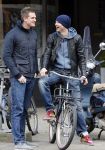 Amsterdam 28 maart 2013
Sven Kramer op zijn fiets in amsterdam zuid.
Peter Smulders bv