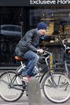 Amsterdam 28 maart 2013
Sven Kramer op zijn fiets in amsterdam zuid.
Peter Smulders bv