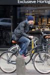 Amsterdam 28 maart 2013
Sven Kramer op zijn fiets in amsterdam zuid.
Peter Smulders bv