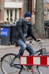 Amsterdam 28 maart 2013
Sven Kramer op zijn fiets in amsterdam zuid.
Peter Smulders bv