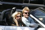 Amsterdam 29 juli 2004
Tooske Breugem en Bastiaan Ragas in BMW Z4 cabrio