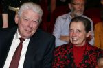 Amsterdam 2 april 2013
Liesbeth List krijgt uit handen van Mies Bouwman de radio Nostalgia ouvre award in het nieuwe de la mar theater. Wim Kok met zijn vrouw Rita
Peter Smulders bv