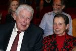 Amsterdam 2 april 2013
Liesbeth List krijgt uit handen van Mies Bouwman de radio Nostalgia ouvre award in het nieuwe de la mar theater. Wim Kok met zijn vrouw Rita
Peter Smulders bv