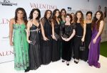 Amsterdam 18 maart 2013
Premiere Valentino in Tuschinski met in de hoofdrollen Najib Amhali Elise Schaap Johnny de Mol en Yolanthe Sneijder Cabau. Yolanthe met moeder schoonmoeder zussen en vriendinnen
Peter Smulders bv