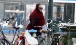 Amsterdam 20 maart 2015 
Ans Markus met dochter Siegried op terras