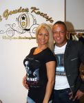 Etten-Leur, 28 Februari 2015
Opening Babyspeciaalzaak 't Gouden Koetsje van Nathalie Dieguez
Opening werd verricht door Barbie ( Samantha v d Plas en Michael v d Plas)