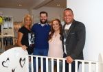 Etten-Leur, 28 Februari 2015
Opening Babyspeciaalzaak 't Gouden Koetsje van Nathalie Dieguez
Opening werd verricht door Barbie ( Samantha v d Plas en Michael v d Plas)