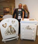 Etten-Leur, 28 Februari 2015
Opening Babyspeciaalzaak 't Gouden Koetsje van Nathalie Dieguez
Opening werd verricht door Barbie ( Samantha v d Plas en Michael v d Plas)