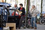 Amsterdam 7 maart 2015
Bas v Veggel en de ouders van Lieke v Lexmond bij verhuizen naar het nieuwe huis van Lieke en Bas
