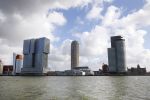 Rotterdam 1 maart 2015
Madonna en vriend Timo Scheffers hebben een penthouse gekocht in het nieuwe gebouw de Rotterdam naast Hotel New York in . Madonna wil vanaf hier met haar prive vliegtuig haar tour gaan maken. Het Penthouse is 750m2 met een dakterras van 70m2