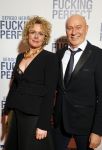 Amsterdam 9 maart 2015
Premiere Sergio Herman in het eye theater. Ellemieke Vermolen en hun zoons zijn er ook bij.
Hans v Veen