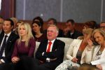 Amsterdam 8 maart 2015
Modeshow Paul Schulten in het Okura.
Harry Mens met zijn buurvrouw en dochter Suze.