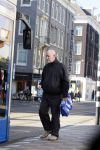 Amsterdam 11 maart 2015         
Hugo Metsers stapt in de tram