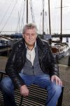 Volendam 5 maart 2015  
Jaap Buijs arriveert in zijn Bentley op de dijk
