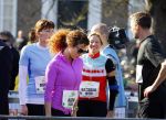 Den Haag 8 maart 2015Katja Schuurman loopt de city pier city loop CPC van 10 km voor haar tv programma. Marco Koers vergezelt haar.