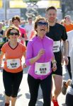 Den Haag 8 maart 2015Katja Schuurman loopt de city pier city loop CPC van 10 km voor haar tv programma. Marco Koers vergezelt haar.