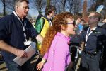 Den Haag 8 maart 2015Katja Schuurman loopt de city pier city loop CPC van 10 km voor haar tv programma. Marco Koers vergezelt haar.