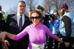 Den Haag 8 maart 2015Katja Schuurman loopt de city pier city loop CPC van 10 km voor haar tv programma. Marco Koers vergezelt haar.